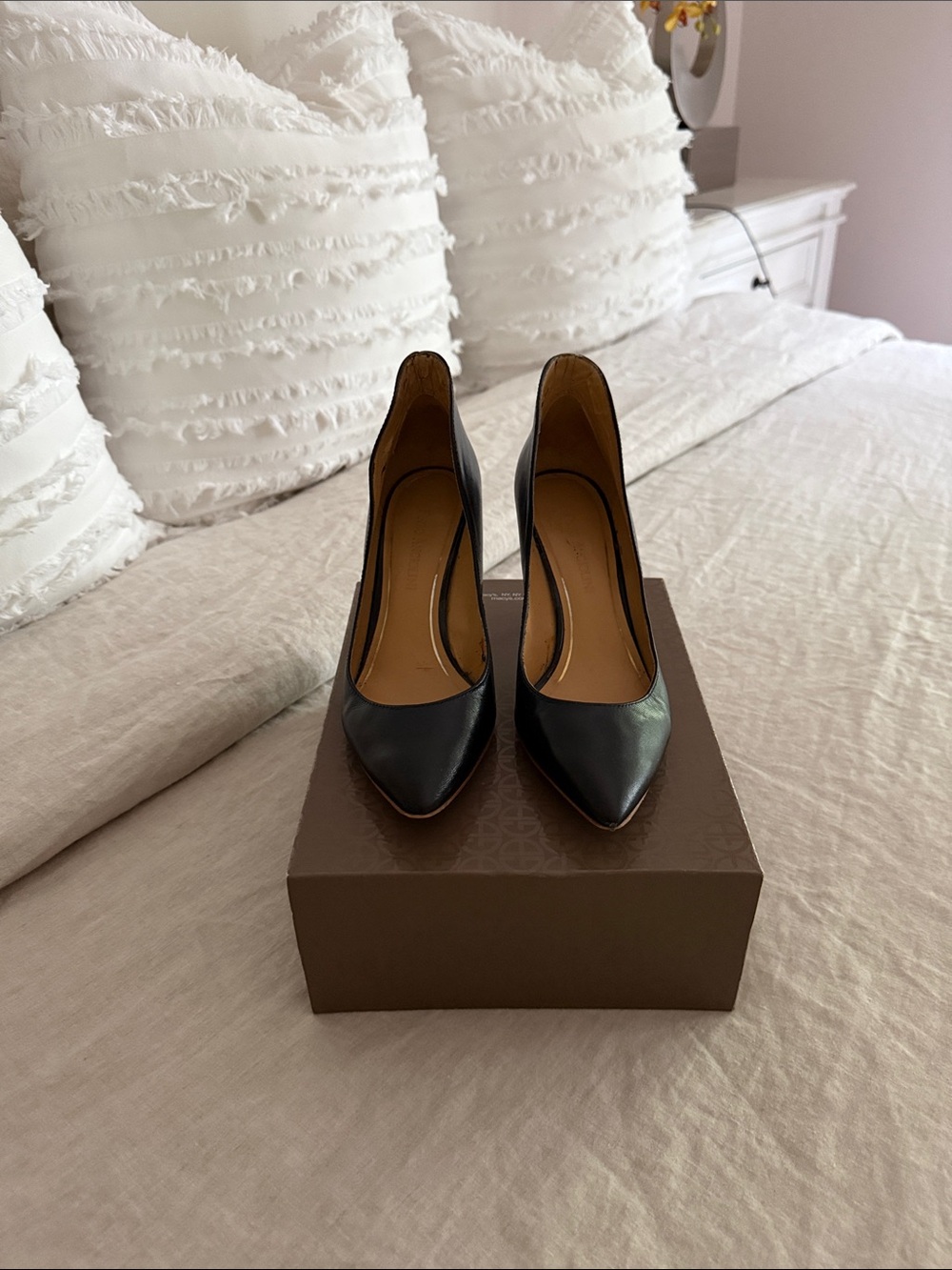 Enzo Angiolini Classic Black Pointed-Toe Women's Pumps - Designer Style